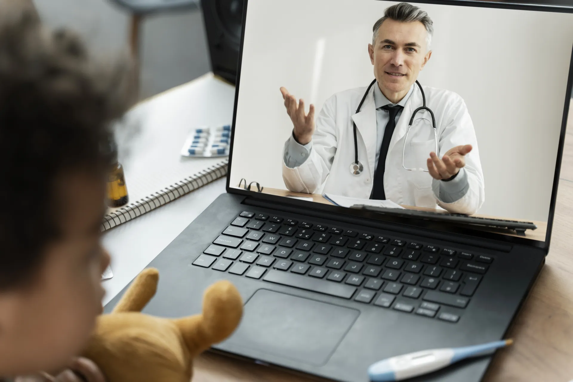 medical-teleconsultation-sick-patient-home